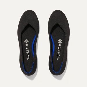 Rothys black rounded toe flat